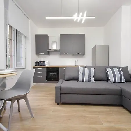 Ht Recina Bilo ローマ